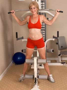 Anal exercise — photo 1 of 16