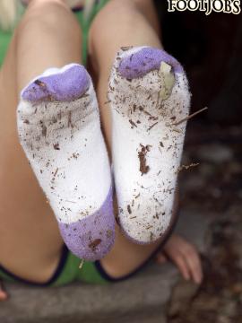 Dirty Soles For Hard Pole — photo 3 of 16
