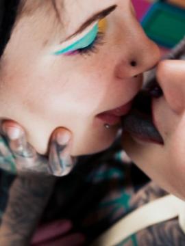 Kissing And Sucking Cock — photo 31 of 480
