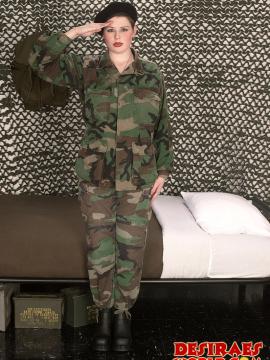 The Boner Salute — photo 1 of 16