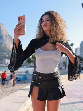 Valery Ponce: Come For A Walk — photo 4 of 16