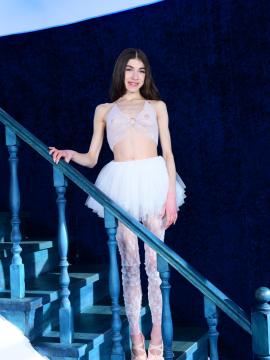 PRESENTING KRISTINA — photo 2 of 20