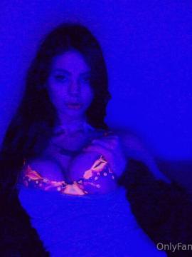 OnlyFans - Katie Bell - https://onlyfans.com/katieeeeebell — photo 2 of 546