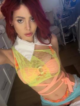 OnlyFans - Katie Bell - https://onlyfans.com/katieeeeebell — photo 98 of 546
