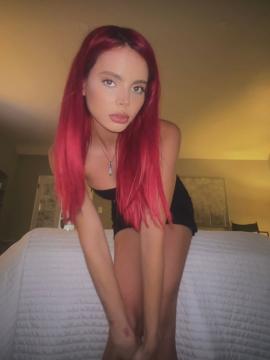 OnlyFans - Katie Bell - https://onlyfans.com/katieeeeebell — photo 101 of 546