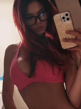 OnlyFans - Katie Bell - https://onlyfans.com/katieeeeebell — photo 205 of 546