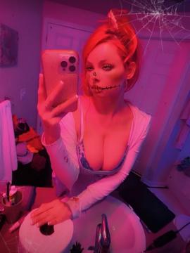 OnlyFans - Katie Bell - https://onlyfans.com/katieeeeebell — photo 319 of 546