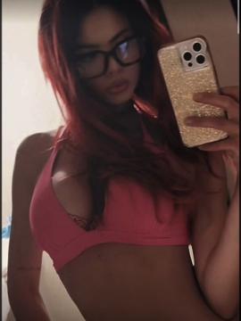 OnlyFans - Katie Bell - https://onlyfans.com/katieeeeebell — photo 450 of 546