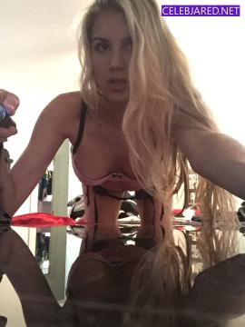 Instagram - Krystal Gable / krysgable — photo 281 of 296