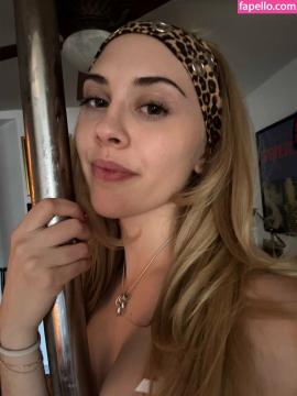 f_iona / fionamesha Nude Leaks OnlyFans - Fapello — photo 34 of 182