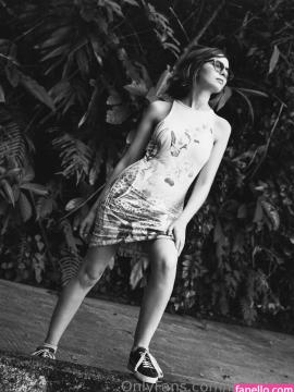 Liara Roux / LiaraRoux Nude Leaks OnlyFans - Fapello — photo 118 of 858