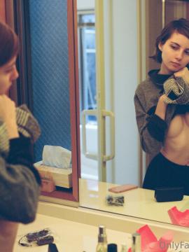 Liara Roux / LiaraRoux Nude Leaks OnlyFans - Fapello — photo 151 of 858
