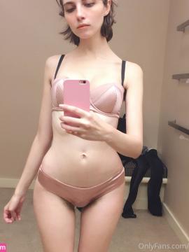 Liara Roux / LiaraRoux Nude Leaks OnlyFans - Fapello — photo 764 of 858