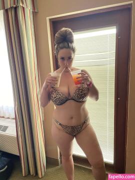 Momdd98 / momdd1998 Nude Leaks OnlyFans - Fapello — photo 391 of 648