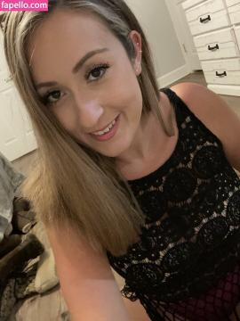 Momdd98 / momdd1998 Nude Leaks OnlyFans - Fapello — photo 442 of 648