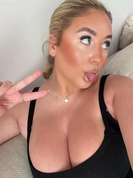 Lucy / l.u.c.i.f.a.i.r / lucyfairwyn / lucyfairwynxx / lucyfairz Nude Leaks - Fapello