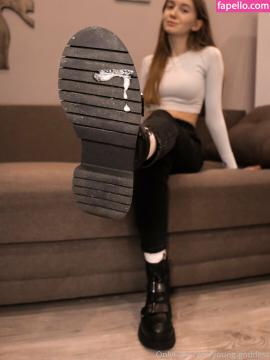 young-goddess / younggoddessofficial Nude Leaks OnlyFans - Fapello — photo 282 of 361