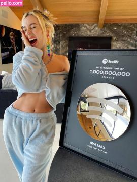 Ava Max / avamax / plharleyquinn Nude Leaks OnlyFans - Fapello — photo 110 of 2745