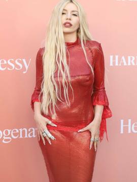 Ava Max / avamax / plharleyquinn Nude Leaks OnlyFans - Fapello — photo 180 of 2745