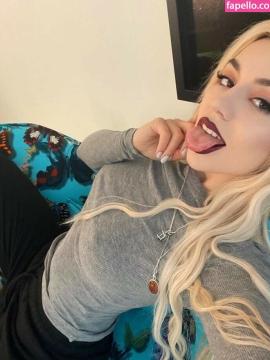 Ava Max / avamax / plharleyquinn Nude Leaks OnlyFans - Fapello — photo 260 of 2745