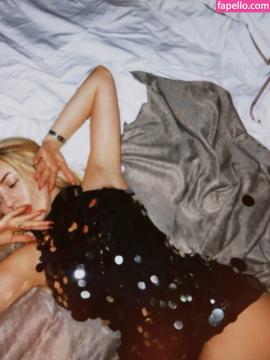 Ava Max / avamax / plharleyquinn Nude Leaks OnlyFans - Fapello — photo 271 of 2745