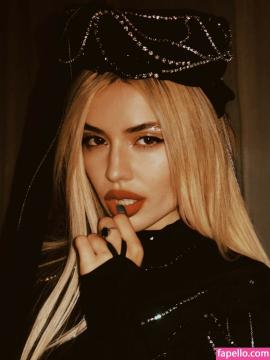 Ava Max / avamax / plharleyquinn Nude Leaks OnlyFans - Fapello — photo 282 of 2745