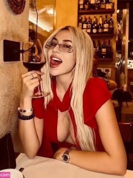 Ava Max / avamax / plharleyquinn Nude Leaks OnlyFans - Fapello — photo 284 of 2745
