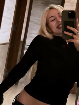 Ava Max / avamax / plharleyquinn Nude Leaks OnlyFans - Fapello — photo 307 of 2745