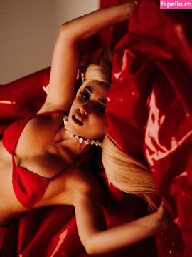 Ava Max / avamax / plharleyquinn Nude Leaks OnlyFans - Fapello — photo 372 of 2745
