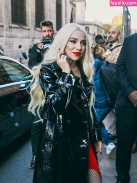 Ava Max / avamax / plharleyquinn Nude Leaks OnlyFans - Fapello — photo 396 of 2745