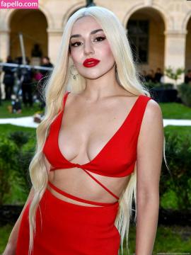 Ava Max / avamax / plharleyquinn Nude Leaks OnlyFans - Fapello — photo 401 of 2745