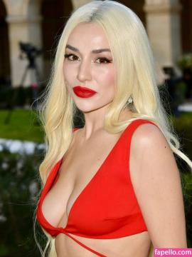 Ava Max / avamax / plharleyquinn Nude Leaks OnlyFans - Fapello — photo 402 of 2745