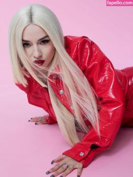 Ava Max / avamax / plharleyquinn Nude Leaks OnlyFans - Fapello — photo 425 of 2745