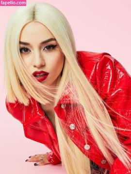 Ava Max / avamax / plharleyquinn Nude Leaks OnlyFans - Fapello — photo 426 of 2745