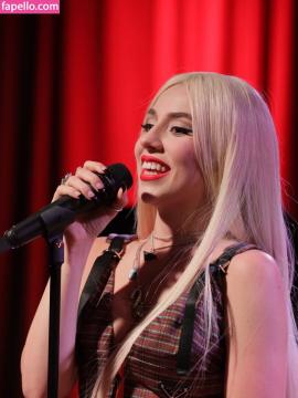 Ava Max / avamax / plharleyquinn Nude Leaks OnlyFans - Fapello — photo 437 of 2745