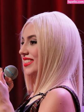 Ava Max / avamax / plharleyquinn Nude Leaks OnlyFans - Fapello — photo 438 of 2745