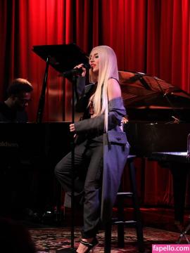 Ava Max / avamax / plharleyquinn Nude Leaks OnlyFans - Fapello — photo 439 of 2745