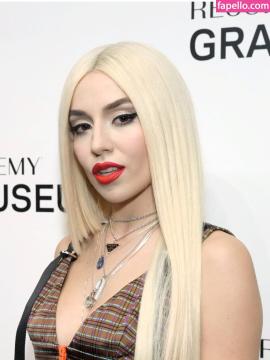 Ava Max / avamax / plharleyquinn Nude Leaks OnlyFans - Fapello — photo 451 of 2745