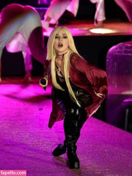 Ava Max / avamax / plharleyquinn Nude Leaks OnlyFans - Fapello — photo 466 of 2745