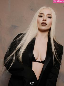 Ava Max / avamax / plharleyquinn Nude Leaks OnlyFans - Fapello — photo 487 of 2745