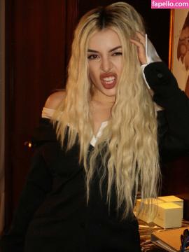 Ava Max / avamax / plharleyquinn Nude Leaks OnlyFans - Fapello — photo 556 of 2745
