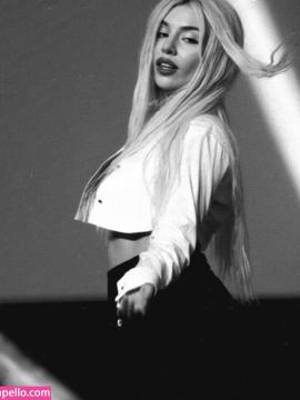 Ava Max / avamax / plharleyquinn Nude Leaks OnlyFans - Fapello — photo 627 of 2745