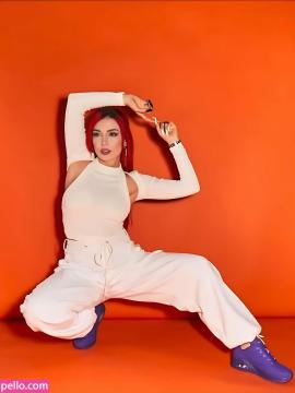 Ava Max / avamax / plharleyquinn Nude Leaks OnlyFans - Fapello — photo 676 of 2745