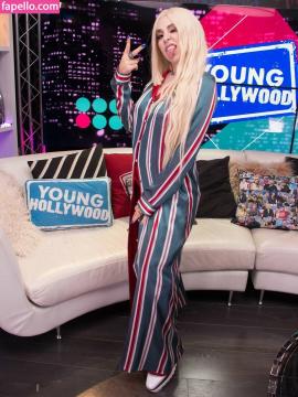 Ava Max / avamax / plharleyquinn Nude Leaks OnlyFans - Fapello — photo 700 of 2745