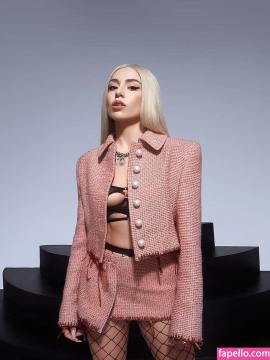 Ava Max / avamax / plharleyquinn Nude Leaks OnlyFans - Fapello — photo 794 of 2745