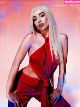 Ava Max / avamax / plharleyquinn Nude Leaks OnlyFans - Fapello — photo 801 of 2745