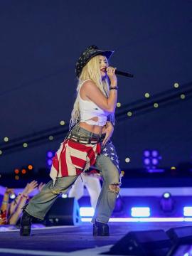 Ava Max / avamax / plharleyquinn Nude Leaks OnlyFans - Fapello — photo 830 of 2745