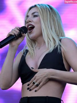Ava Max / avamax / plharleyquinn Nude Leaks OnlyFans - Fapello — photo 997 of 2745