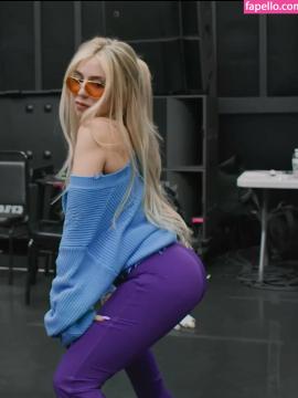 Ava Max / avamax / plharleyquinn Nude Leaks OnlyFans - Fapello — photo 1224 of 2745