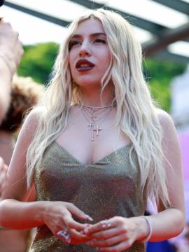 Ava Max / avamax / plharleyquinn Nude Leaks OnlyFans - Fapello — photo 1331 of 2745